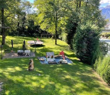 Albertville House | Maison de vacances avec grand terrain