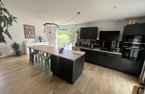 Jeuxey House | Maison de Vacances , Terrasse, Piscine, Jardin à 2 min de la Ville