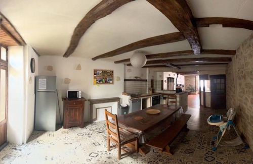 Saint-Julien Apartment | Maison de Ville au Cœur D'un Village de Caractère Dans le Jura