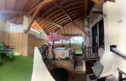 Saint-Julien House | Maison de ville au cœur d'un village de caractère dans le jura