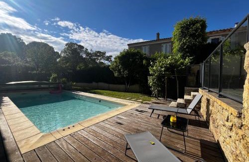 Aigues-Vives Villa | Maison des Mûriers, 150 m2, Piscine privée, Clim
