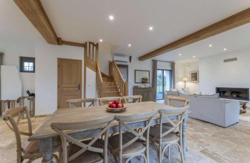 Cricqueboeuf House | Maison des Pommiers Elegant house near Deauville