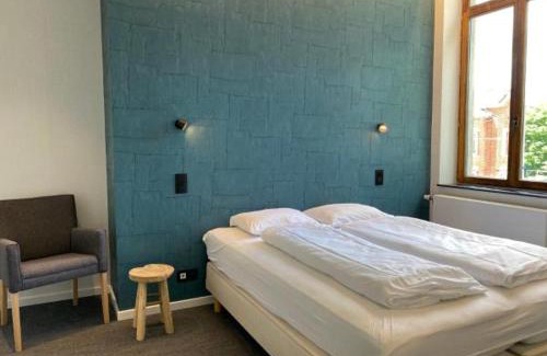 Walcourt Hotel | Maison Dispa