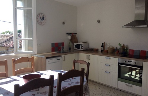 Felines-Minervois House | Maison du Village with views to Pyrenees