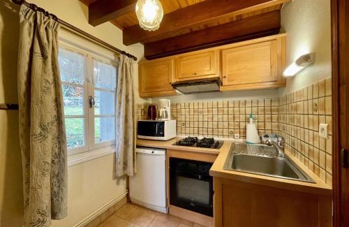 Araules House | Maison en forêt avec terrasse, jeux pour enfants et cheminée, près du Pic du Lizieux et du Lac bleu - FR-1-582-235