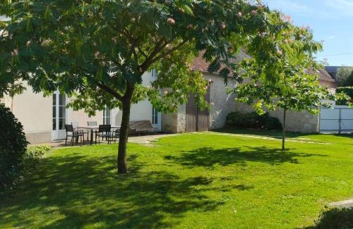 La Neuville-sur-Essonne House | Maison familiale rénovée avec cour, à 1h30 de Paris, proche de la nature et des sites historiques. - FR-1-590-107