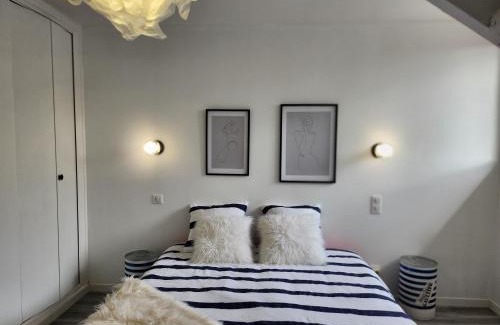 Hautvillers Villa | Maison face à l'abbaye d'Hautvillers - 2 bedrooms 2 Bathrooms, parking