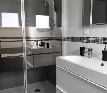 Saint-Genes-De-Fronsac House | Maison familiale avec jardin de 1500m2