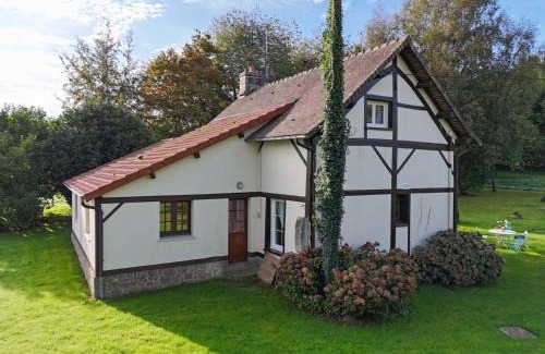 Saires-la-Verrerie House | Maison familiale confortable avec grand jardin, proche nature et commodités, Saires-la-Verrerie - FR-1-497-194