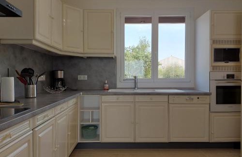 Saumeray House | Maison familiale au calme avec jardin et barbecue - FR-1-581-144