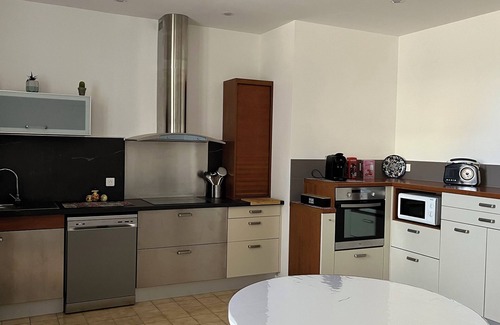 Magalas House | Maison Familiale Les Hirondelles