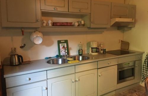 Scoury House | Maison Fleurie