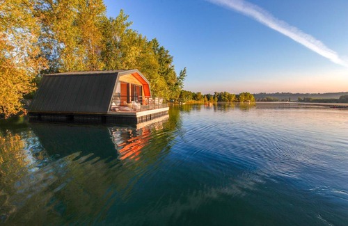 Baurech House | Maison flottante - Houseboat - Baurech Insolite
