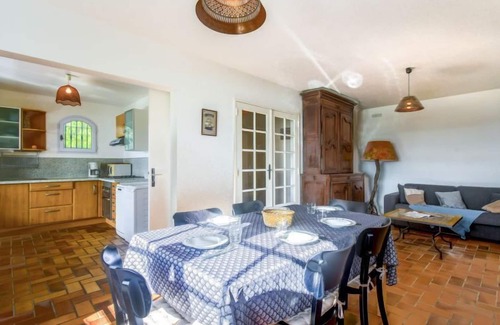 Agay House | Maison La Galine by Interhome