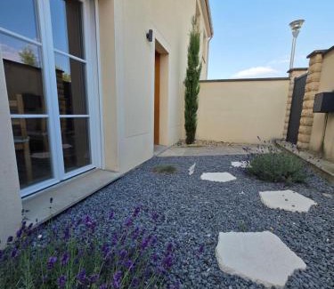 Mouy House | Maison Le Bois Petit