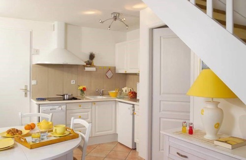 Saint-Jean-de-Monts House | Maison lumineuse avec jardin privé