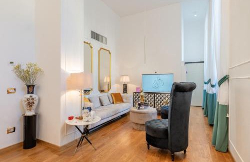 Lucca Historical Center House | Maison Mirò with private parking