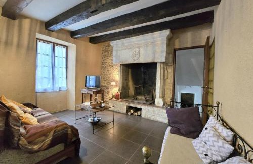 Coulaures House | Maison Périgourdine avec jardin clos, cheminée et activités nautiques à proximité - FR-1-616-15