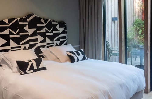 Le Bouscat Hotel | Maison Pavlov