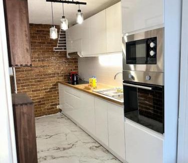 Garges-les-Gonesse Apartment | Maison Perle rare 2 "Le cosy de l'aéroport CDG"