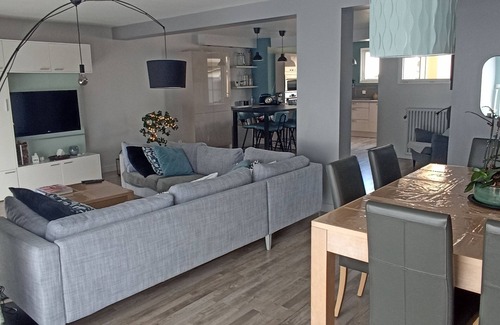 Saint-Mars-la-Briere House | Maison Proche des 24H du Mans