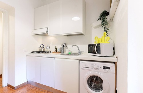 Rione III Colonna Apartment | Maison Spanish Steps