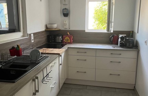 Villenave-d'Ornon House | Maison Teranga au Bourg Avec 2 Places de Parking Gratuites