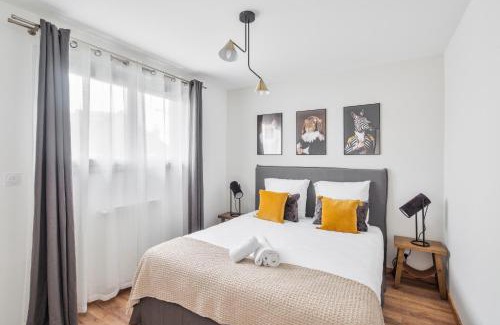 La Madeleine House | Maison Twin Sister