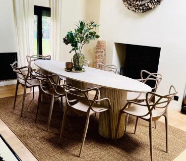 Gournay-le-Guerin Villa | Maison UMI