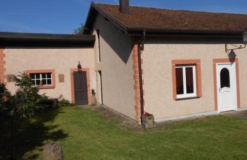 Corcieux House | Maison Vosgienne Charmante: 2 Chambres, Cheminée, Proche Gérardmer, Parfaite pour Familles et Fêtes - FR-1-589-36