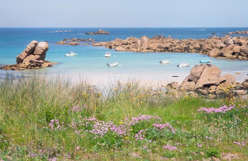 Lampaul-Ploudalmezeau House | MAISON YUKTI - Magnifique maison de charme proche plage