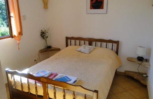 Saint-Paul-de-Vence Apartment | Maisonette La Pinede