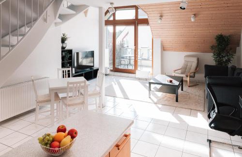 Bernhausen Apartment | Maisonette-Wohnung Airport Messe Stuttgart - Balkon - Parkplatz