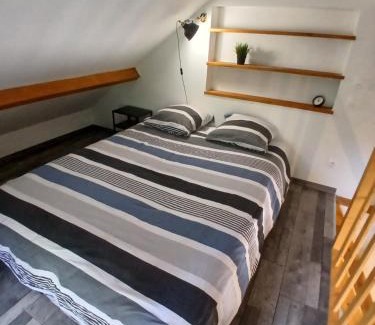 Le Creusot Apartment | Maisonnette centre ville avec patio