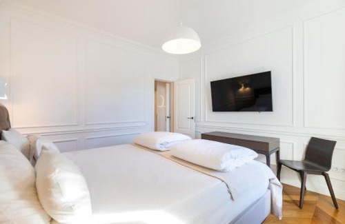 el Camp d'en Grassot i Gracia Nova Apartment | Majestic 4BR/4BATH apartment in Sagrada Familia area
