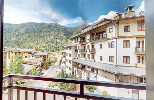 Taos Ski Valley Apartment | Majestic Alpine Retreat