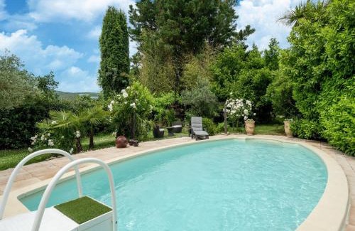Ganges House | Majestic holiday home in Laroque with hot tub, cleaning included