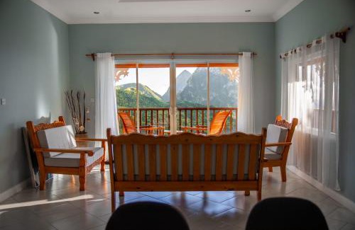 Palmiste Villa | Majestic Ridge Villas