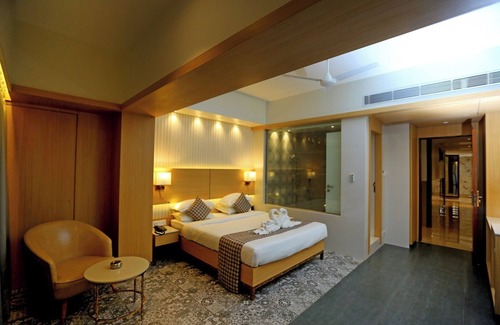 Mira Road East Hotel | MAJESTIC SUITES BOUTIQUE HOTEL