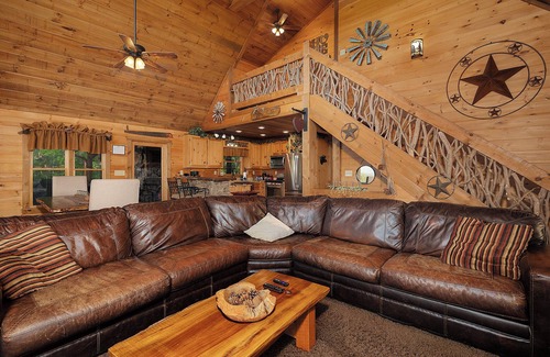 Mineral Bluff Cabin | Majestic View- Blue Ridge GA