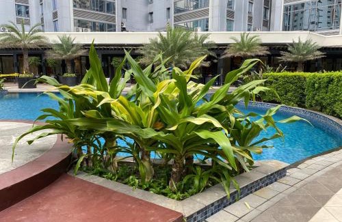 San Antonio Bed & Breakfast | Makati Air Luxury Package - Laugh Sleep Brunch Surf 300 mbps Fast