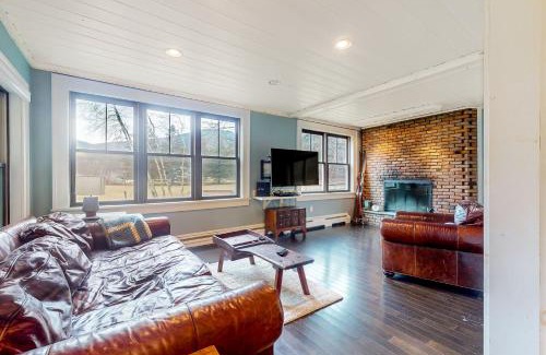 Wallingford House | Make for the Mountains
