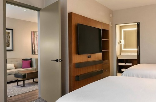 Berkeley Heights Hotel | Make Your Trip More Enjoyable! Pool, Parking, Pets Allowed, Free Breakfast!
