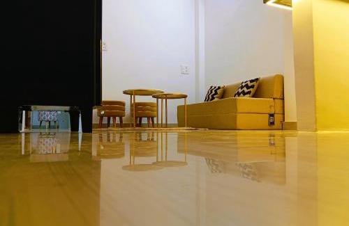 Jabalpur Villa | Malaiya Homestay - Grandeur Living Experience