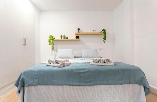 La Trinidad Apartment | Malgi Apartment - Malaga City Centre
