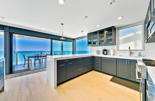 Eastern Malibu House | Malibu Modern Paradise , Ocean front, Amazing Ocean Views, with Spa