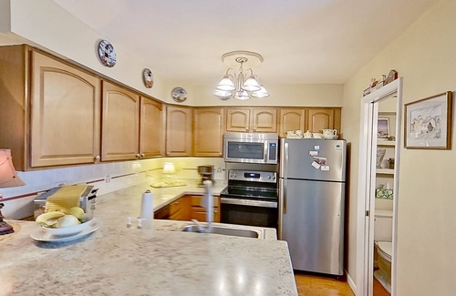 Selbyville Condo | Mallard Lakes condo w/community pool, tennis & basketball court