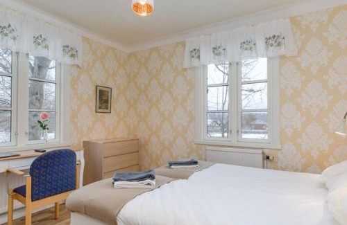 Strangnas Municipality Bed & Breakfast | Malmgårdens vandrarhem B&B