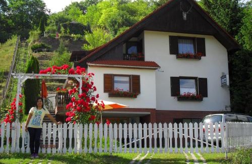 Zebegeny Apartment | Malomkerék Vendégház 1.