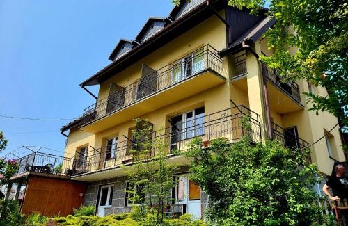 Polanczyk House | Malownicze Bieszczady - pokoje goscinne